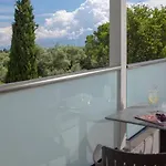 Zisis Apart Otel
