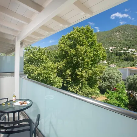 Zisis 3* Nydri (Lefkada)