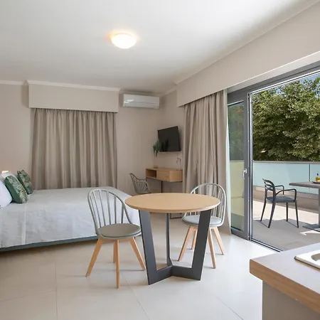 Zisis Aparthotel Nydri (Lefkada)