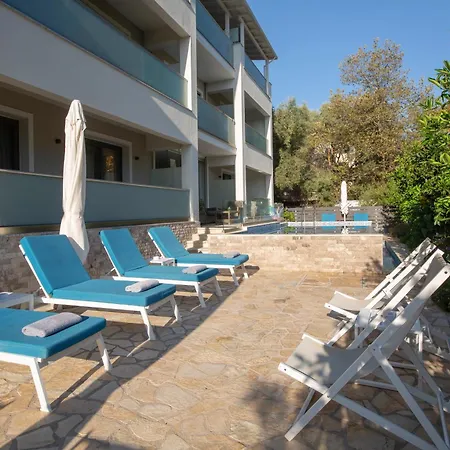 Apart Otel Zisis 3*